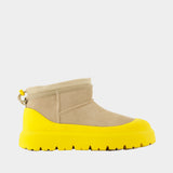 Cl Ultra Mini Weather Hybrid Ankle Boots - UGG - Leather - Beige