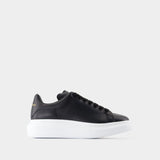 Oversize sneakers - Alexander Mcqueen - Leather - Black/White