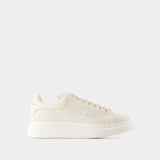 Oversized Sneakers - Alexander McQueen - Leather - White
