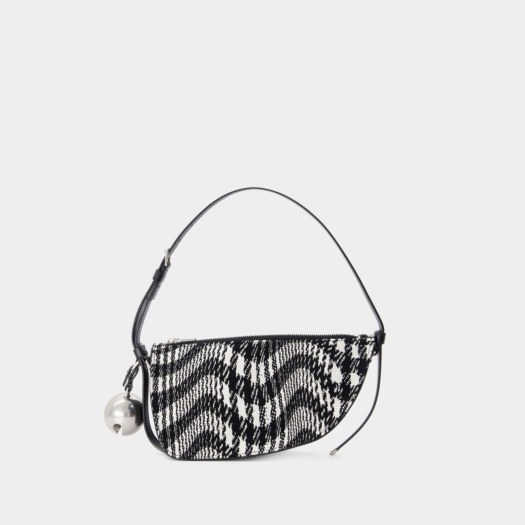 【関税＆送料込み】Burberry Shield Sling Small Wallet On Ch Burberry Burberry Shield Sling Small Wallet On Chain