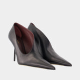 Sloan Sculptural 100 Pumps - Victoria Beckham - Leather - Black