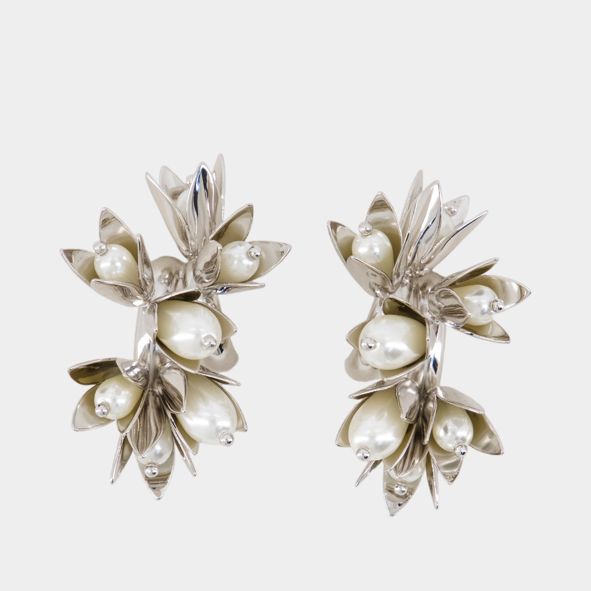 simone rocha ×  即完ロングビジューピアス simone rocha × H&M 即完ロングビジューピアス