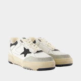 Forty2 Sneakers - Golden Goose Deluxe Brand - Leather - White