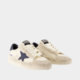 Stardan Sneakers - Golden Goose Deluxe Brand - Leather - Beige