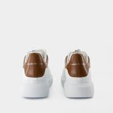 Sneakers Oversized - Alexander McQueen - Leather - White