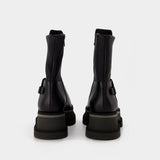 Bey Boots in Black Leather