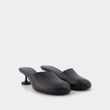 Lady Mule M50 in Black Leather