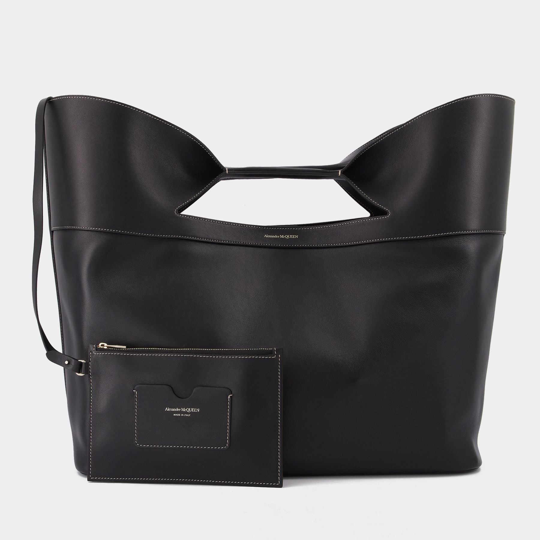 ☆極美品☆Alexander McQueen ボウ　ラージレザートートバッグ　黒 Alexander Mcqueen The Bow Handbag In Black | ModeSens