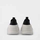 Tread Slick Sneakers - Alexander Mcqueen - Black/White - Canva