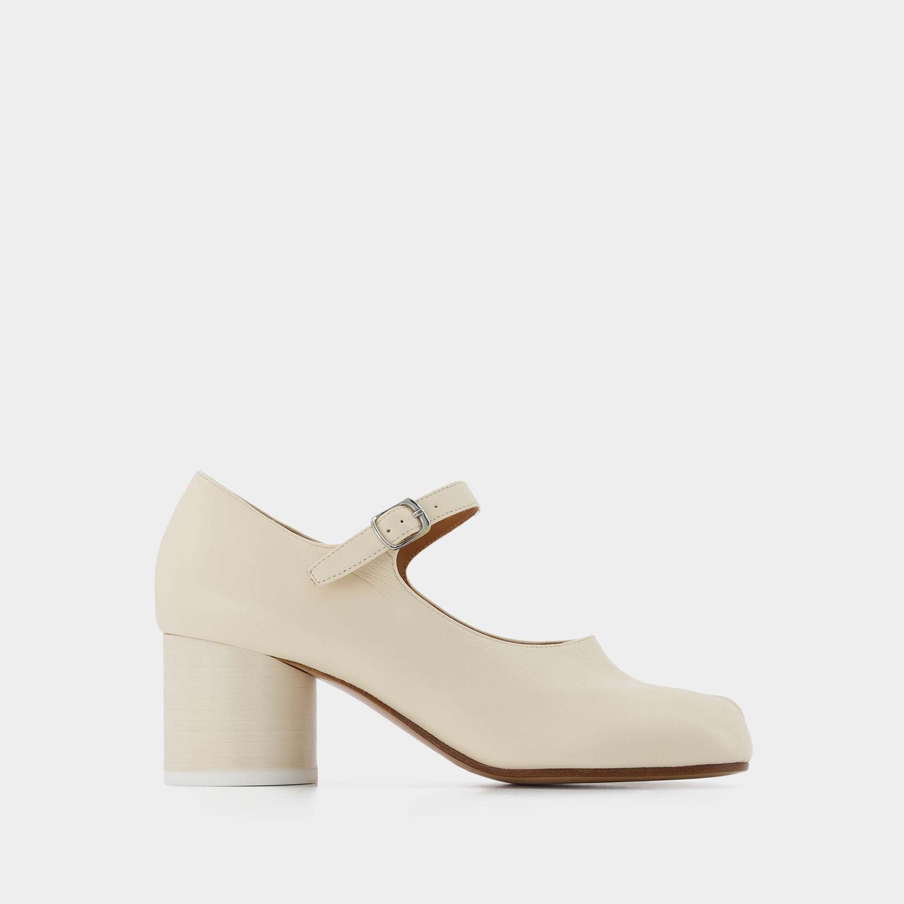 Maison Margiela kiki フラットパンプス ミュール ホワイト Maison Margiela kiki フラットパンプス ミュール ホワイト