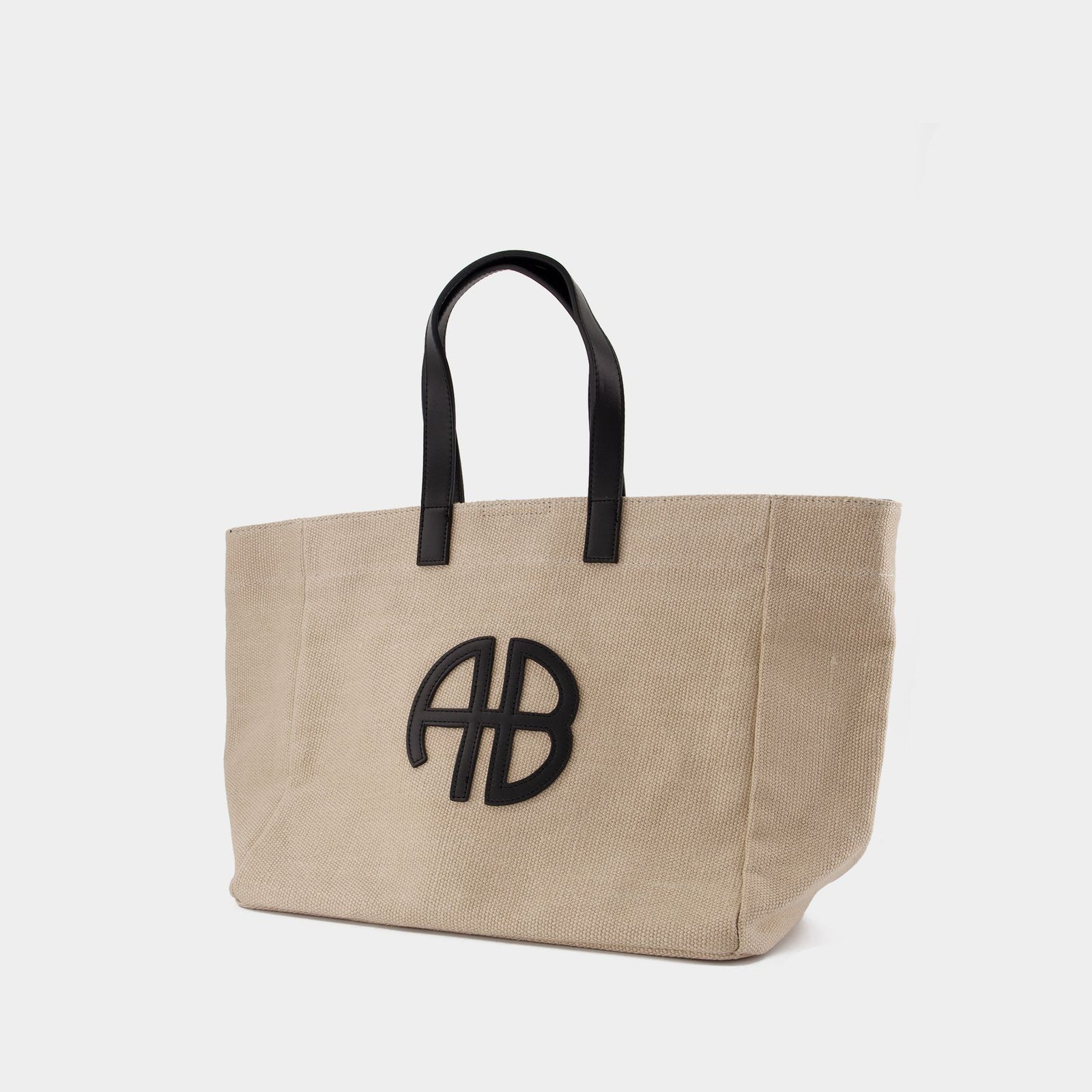 194421106448_TURNED_5d20d8e723  