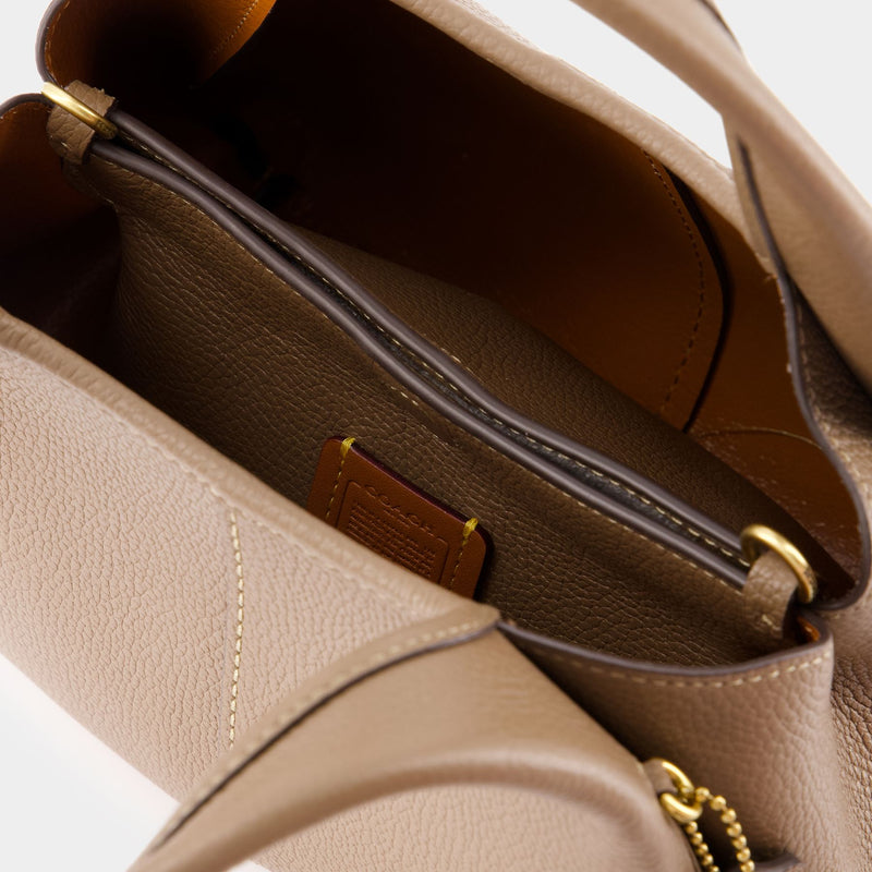 Lana 23 Shoulder Bag Coach Leather Dark Stone