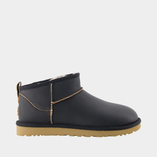 M Classic Ultra Mini Contrast Boots - UGG - Leather - Black