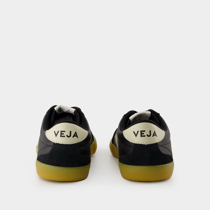 Volley Sneakers - Veja - Leather - Black
