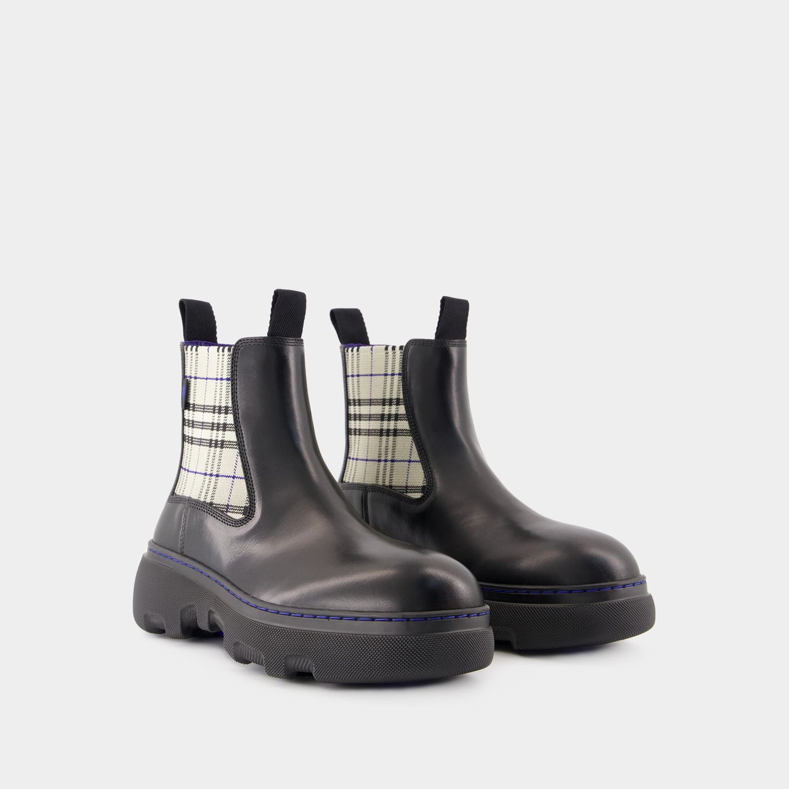 Burberry Creeper Chelsea Boots - NWT Burberry Creeper Chelsea Boots | Men main image 3