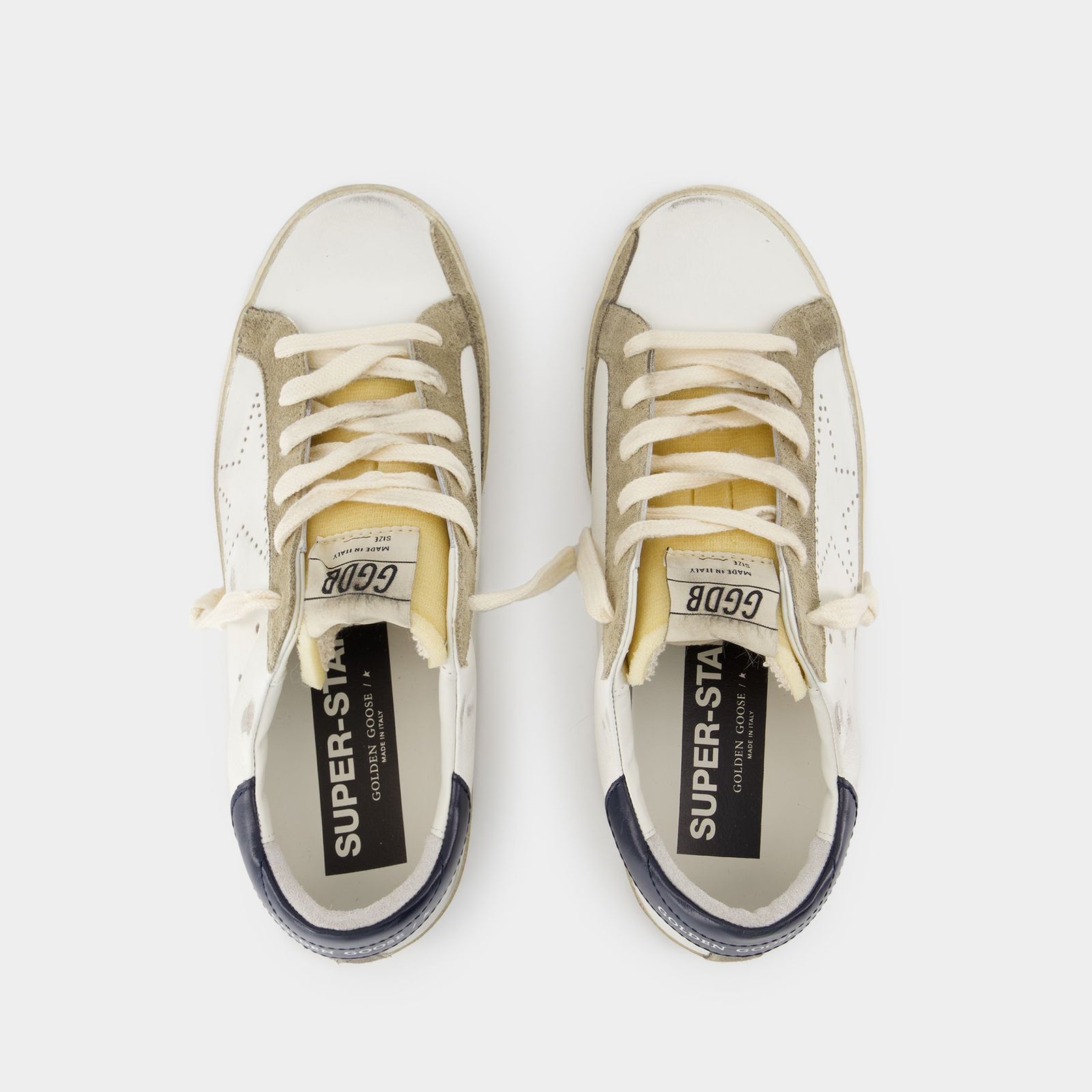 EU41・26cm相当 GOLDEN  スーパースター 白 レザー EU41・26cm相当 GOLDEN GOOSE スーパースター 白 レザー - メルカリ