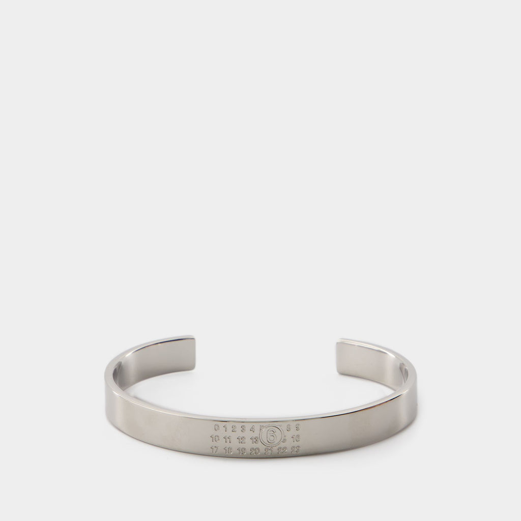 アクセサリー Maison Margiela MM6 Logo Cuff Bracelet 8053460622116_MAIN_43a91d53ec_