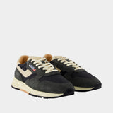 Sneakers Reelwind Low - Autry - Leather - Black