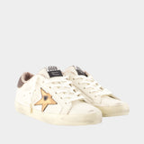 Super Star Sneakers - Golden Goose Deluxe Brand - Leather - Beige