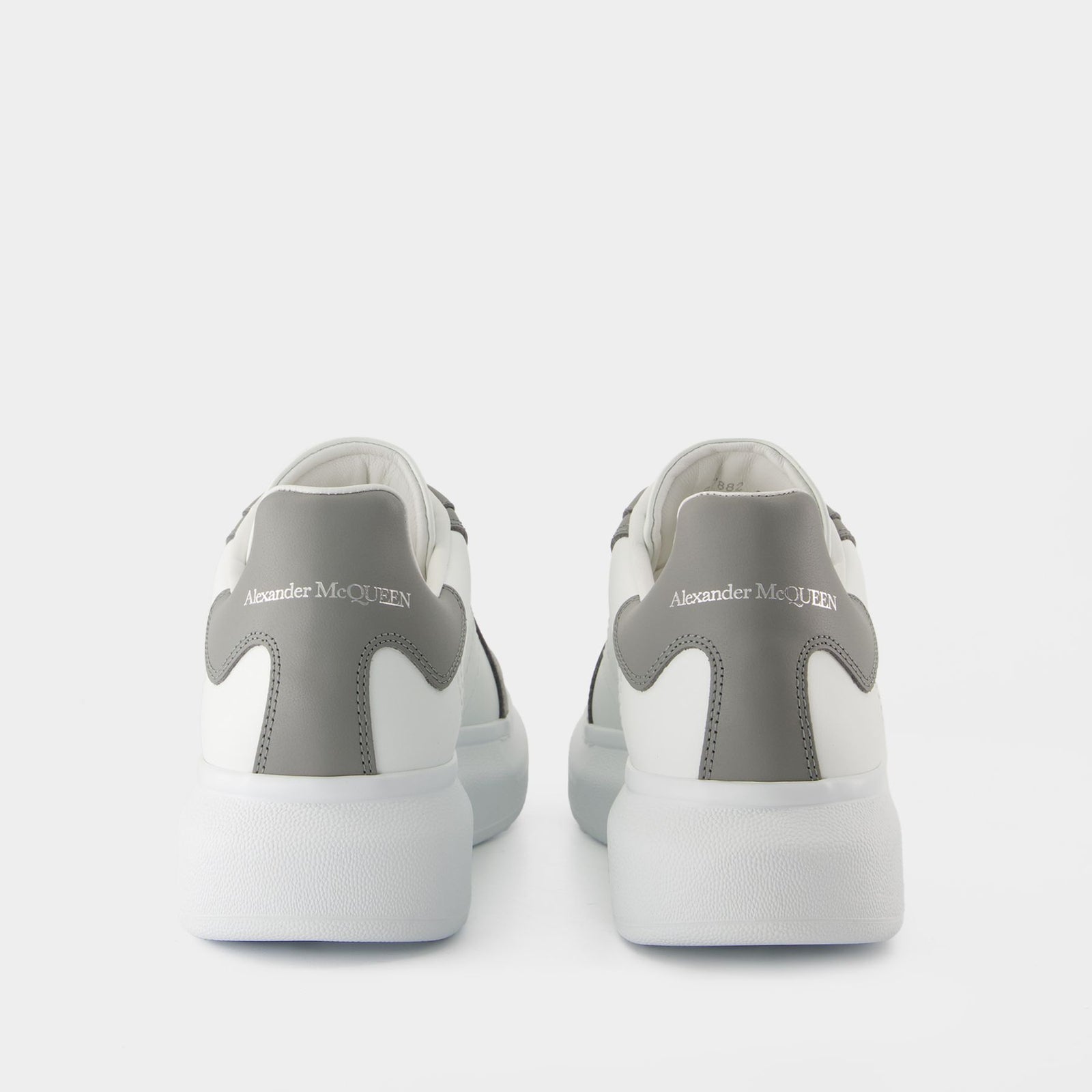 Sneakers Oversized - Alexander McQueen - Leather - White