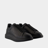 Oversize Sneakers - Alexander McQueen - Leather - Black