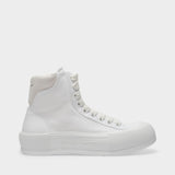 Deck Sneakers in White Canvas