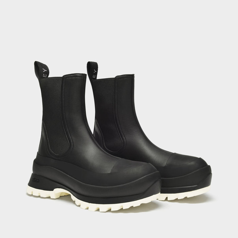Trace Eco Ankle Boots in Black Polyurethane