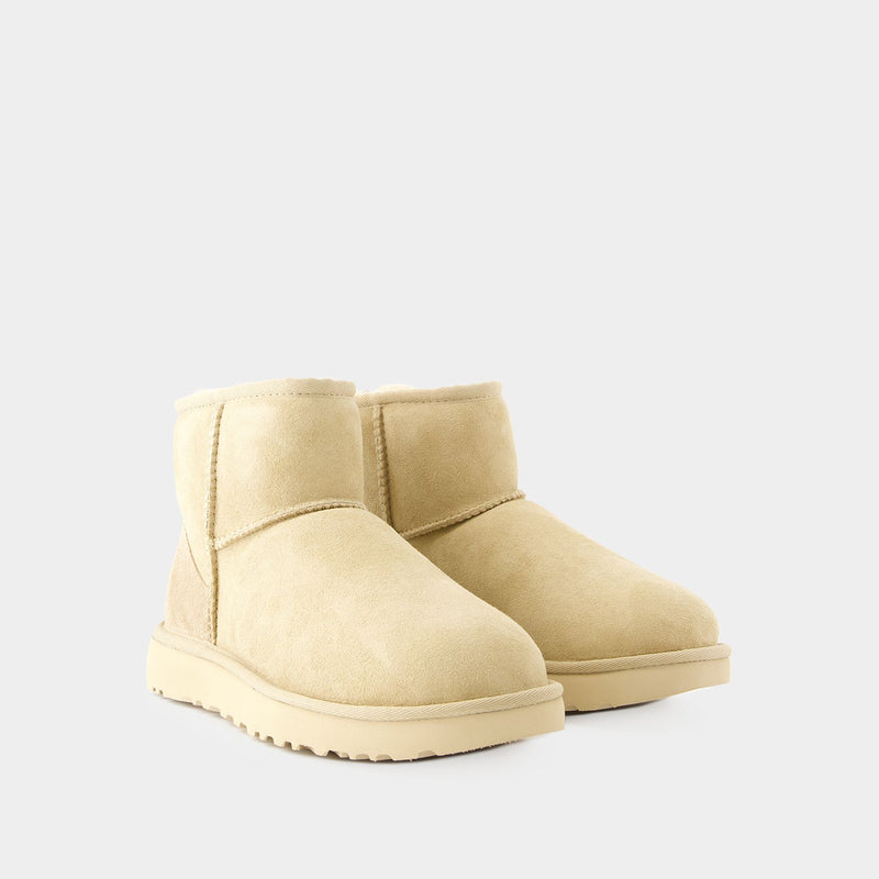 Classic Mini II Ankle Boots - Ugg - Leather - Beige