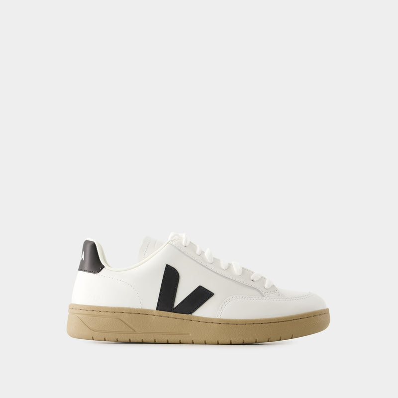 Veja clearance v12 blanc