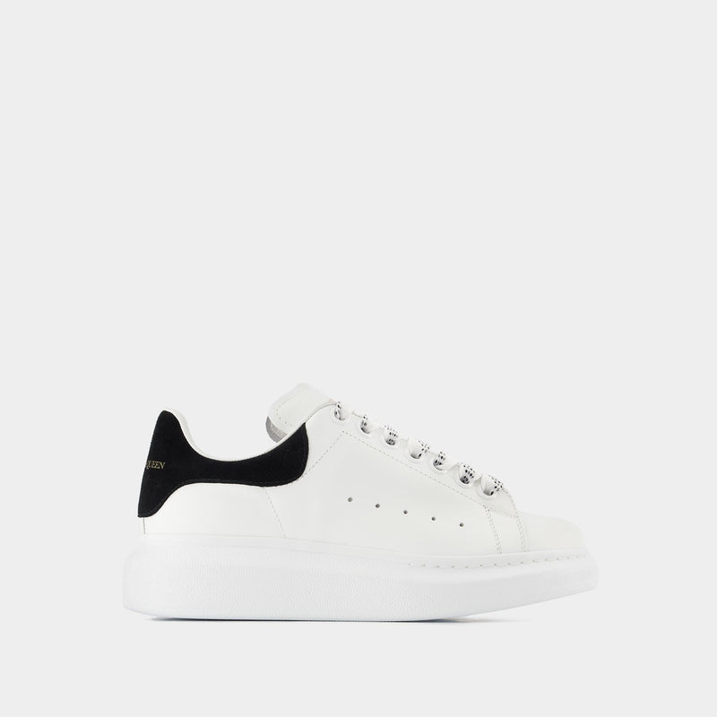 Alexander McQueen Tread Slick Sneaker Boots White | High-Top Sneaker