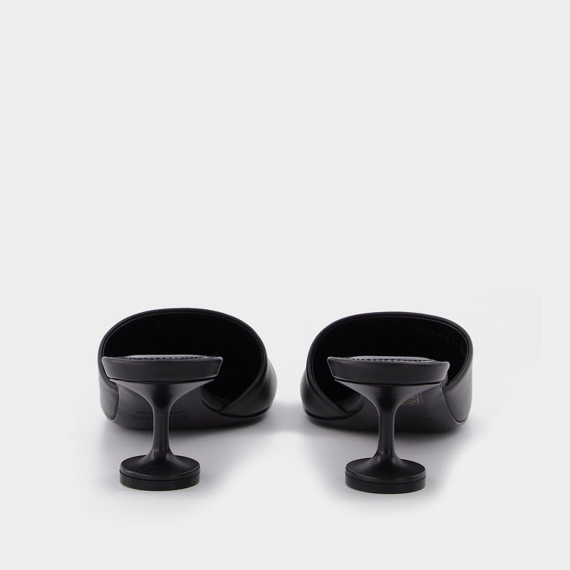 サンダル・ミュール BALENCIAGA Lady Mule M50  in Black Leather Lady Mule M50 in Black Leather