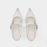Boxcar pumps in Ivory and Silver Leather