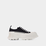 Tread Slick Sneakers - Alexander Mcqueen -  Black/White - Canva