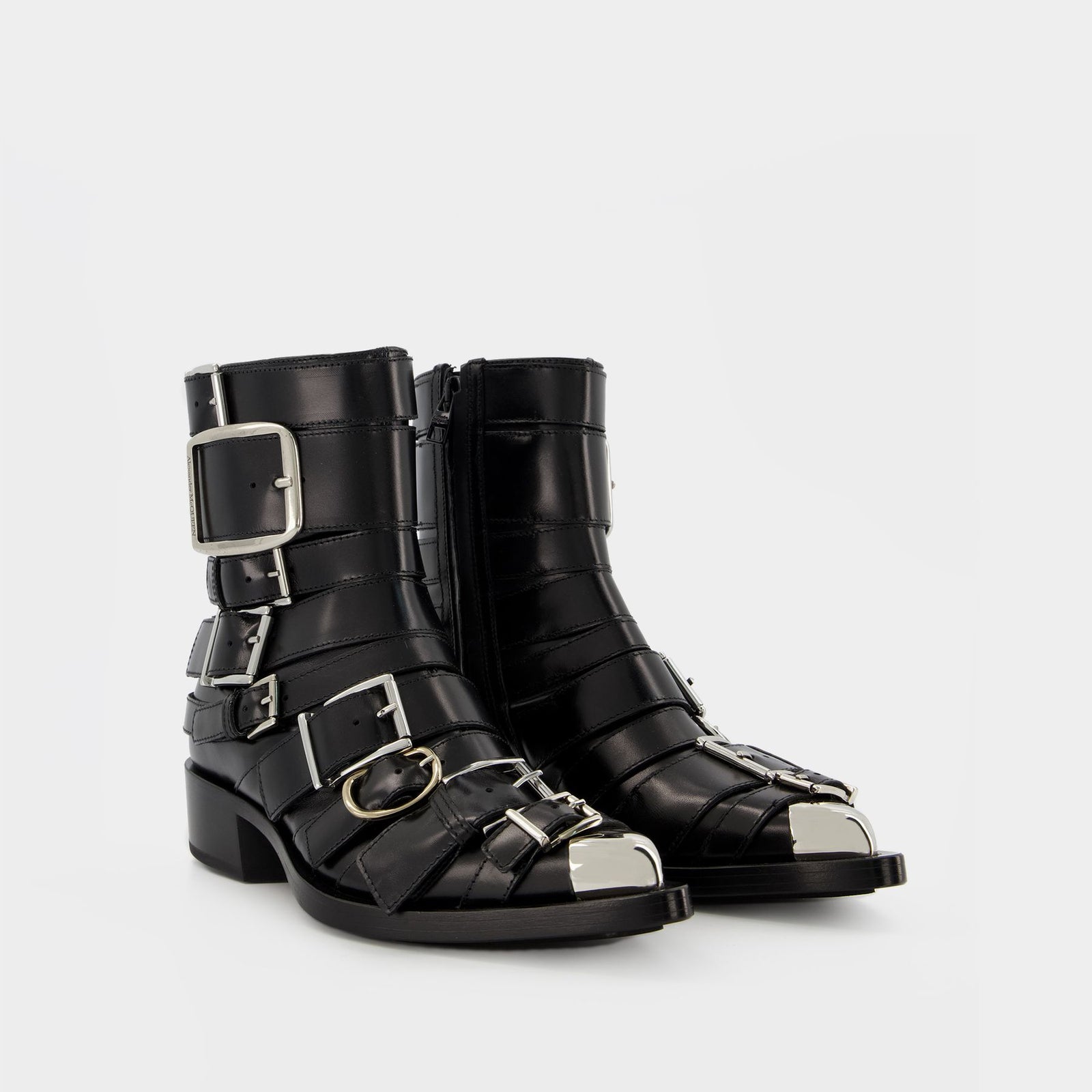 ショートブーツ・ブーティ alexander mcqueen Boxcar Boots in Black/Silver Leather Boxcar Boots in Black/Silver Leather