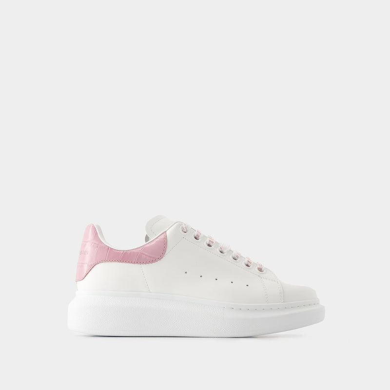 Alexander McQueen Oversized Sneakers | Alexander mcqueen oversized sneakers,  Alexander mcqueen sneakers, Mcqueen sneakers