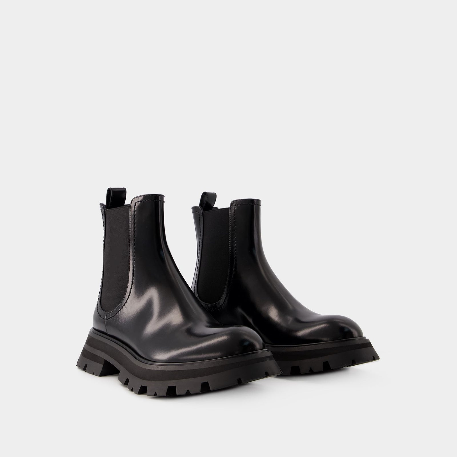 Alexander McQueen Black Watson Chelsea Boots - IT 41.5 / US 8.5 Alexander McQueen Chelsea Boots for Men - Sale up to 64% off  main image 2