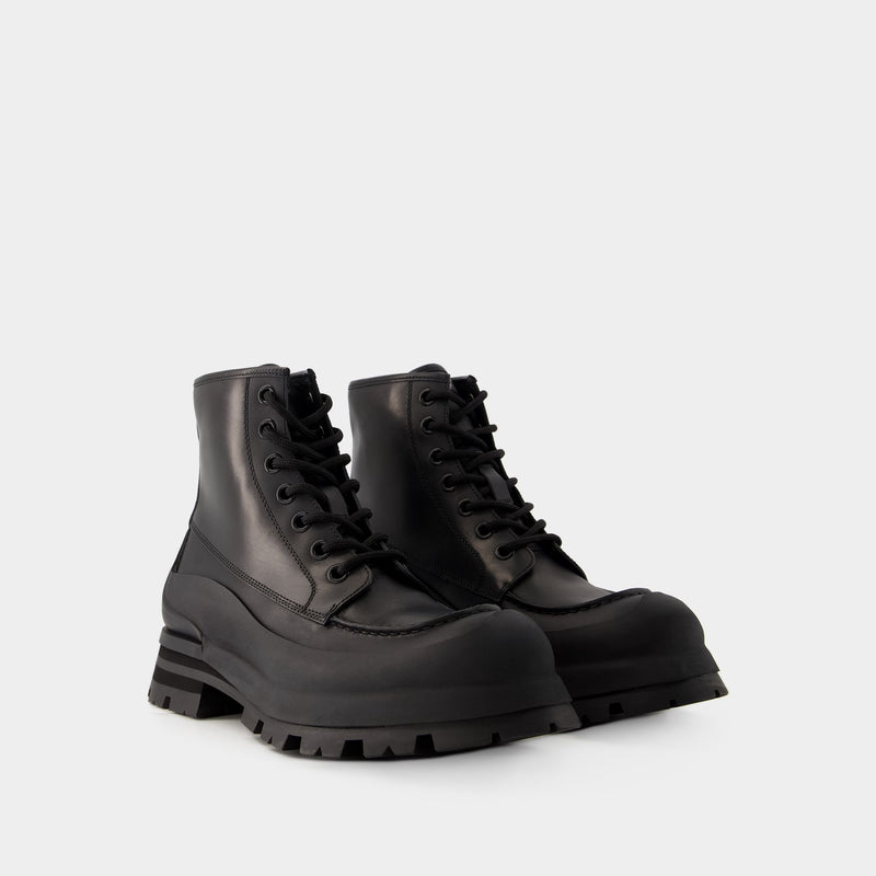 Tread Ankle Boots - Alexander Mcqueen - Leather - Black