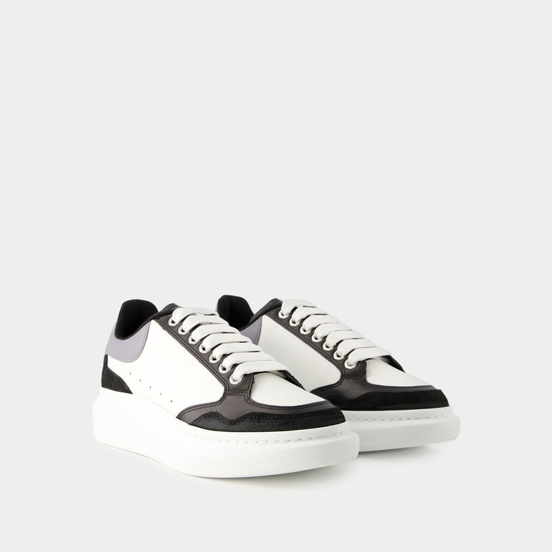 Oversized Sneakers - Alexander Mcqueen - Leather - White/Black