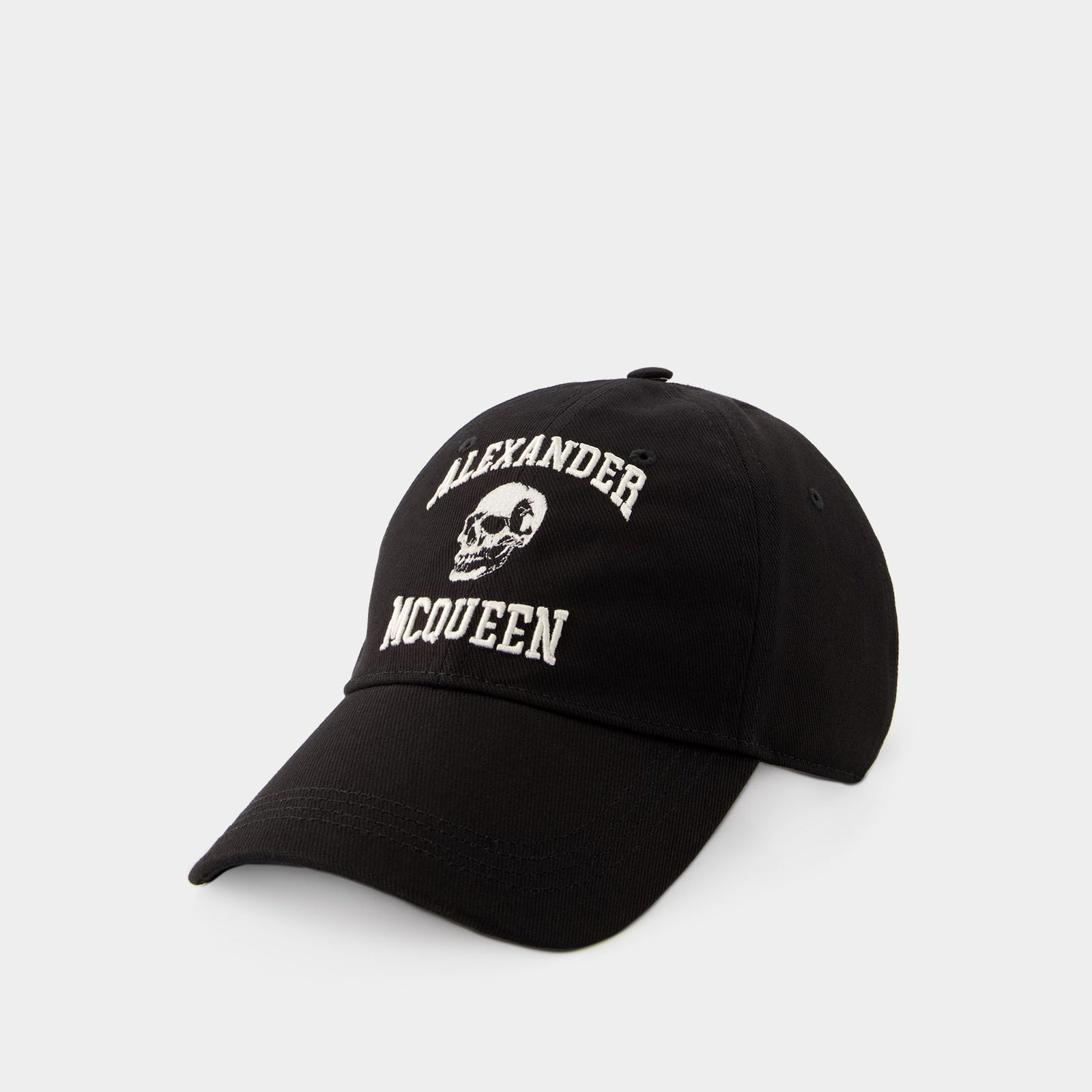 Alexander McQueen ブラック　キャップ 23757462_56374084_600.jpg