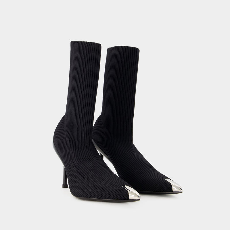 Pointed-toe Ankle Boots - Alexander Mcqueen - Leather - Black