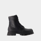 Wander Ankle Boots - Alexander McQueen - Calfskin - Black