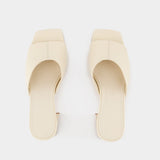 Sandi Sandals - Aeyde - Cream - Leather
