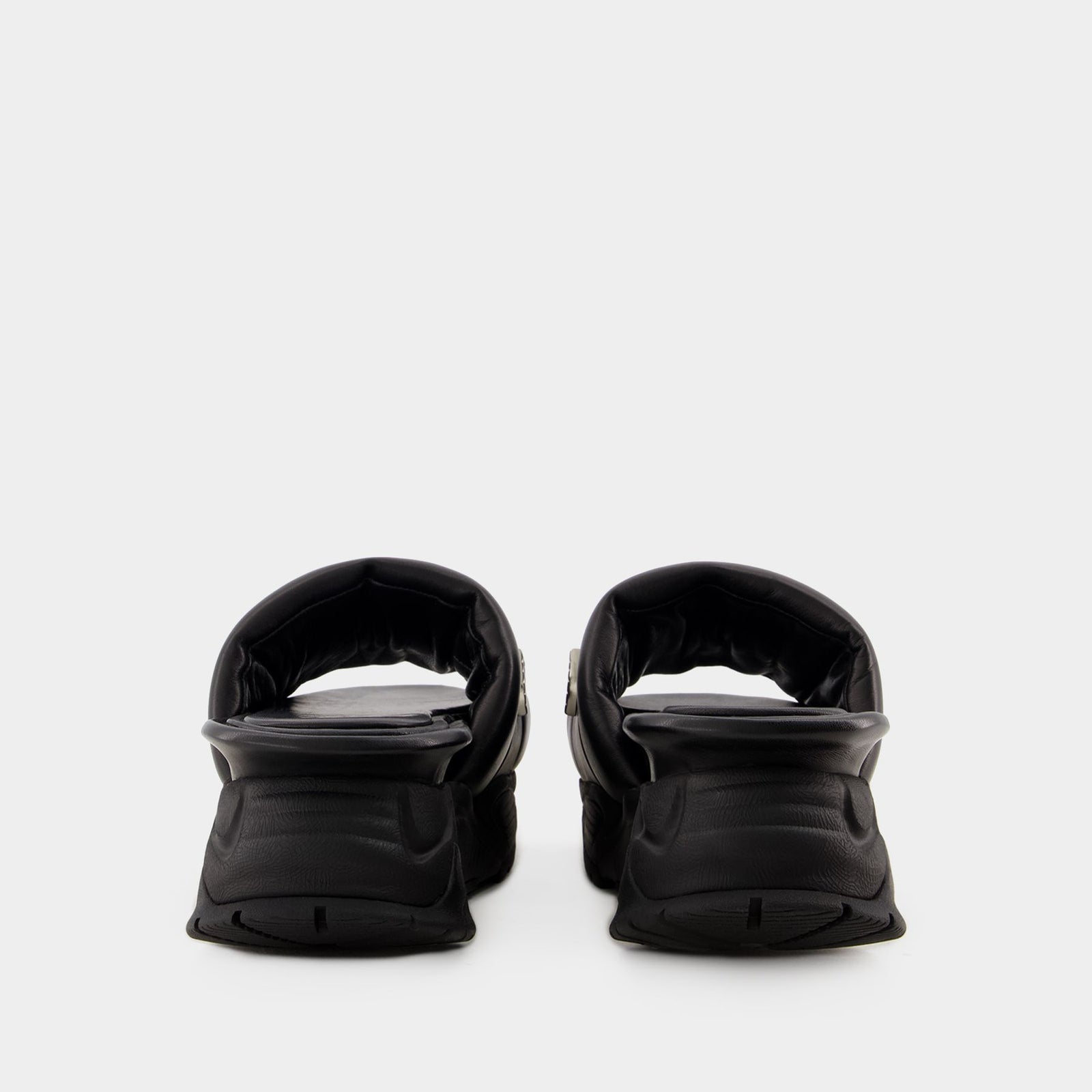 サンダル・ミュール TOGA Aj1315 Sandals - Toga Pulla - Leather - Black Toga Aj1315 Sandals - Pulla - Leather - Black | ShopSimon