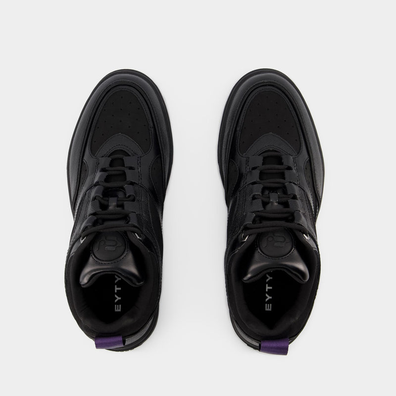 Sidney Sneakers in Black Leather