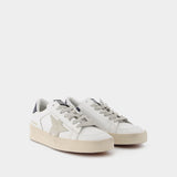 Stardan Sneakers in White Leather