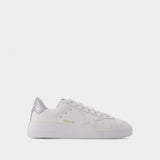 Pure Star Sneakers in White and Silver Leather