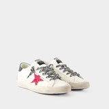 Super Star Sneakers - Golden Goose Deluxe Brand - Leather - White