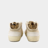 Mid Star Sneakers - Golden Goose Deluxe Brand - Leather - Beige