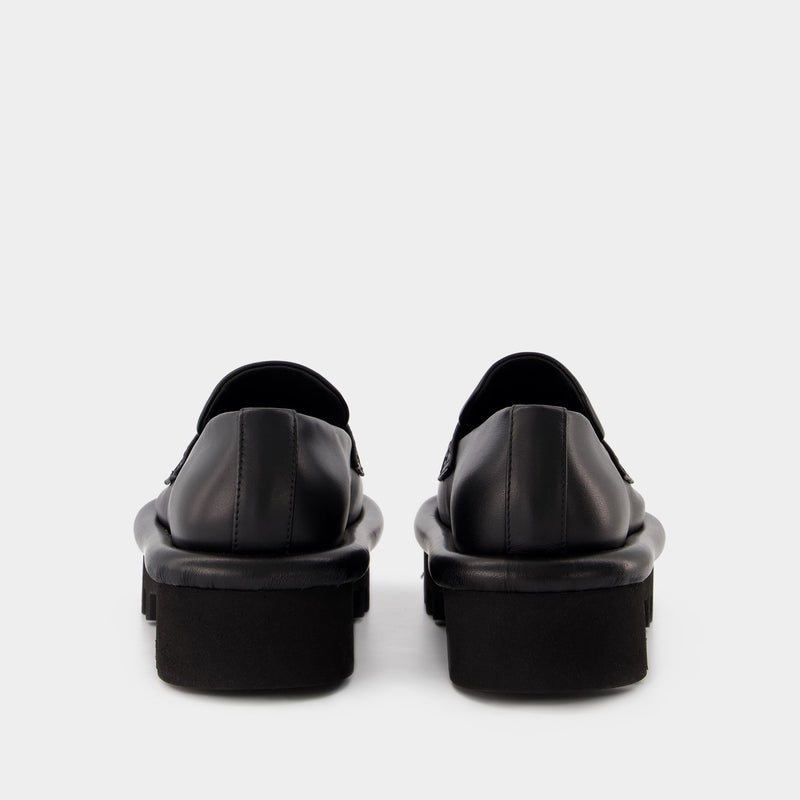 Bumper Chunky Flats in Black Leather