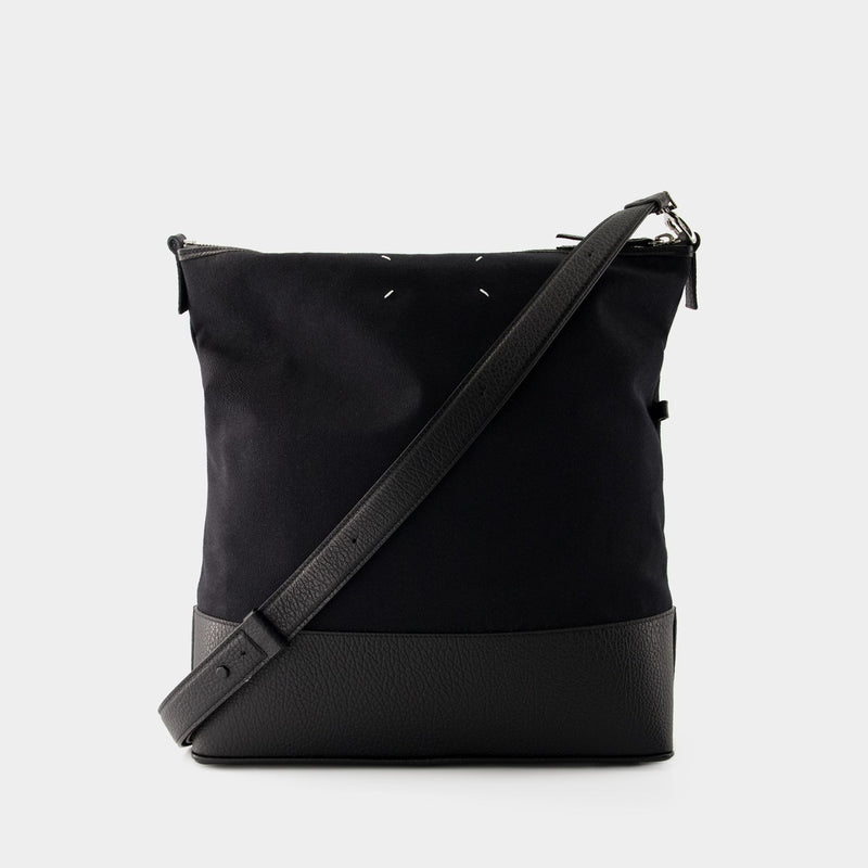 ショルダーバッグ Maison Margiela '5AC Hobo Medium' crossbody bag Maison Margiela - 5AC HOBO MEDIUM | HBX - Globally Curated